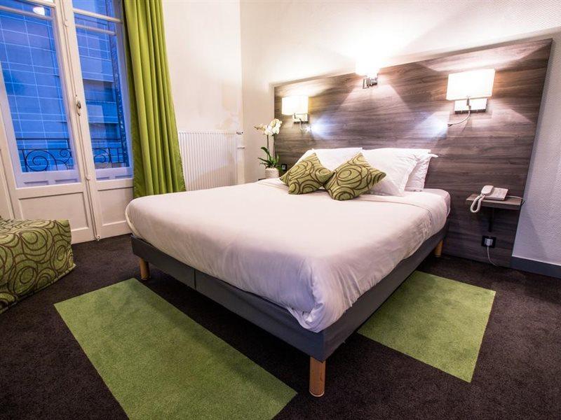 Hotel Actuel Chambery Centre Gare Exterior photo