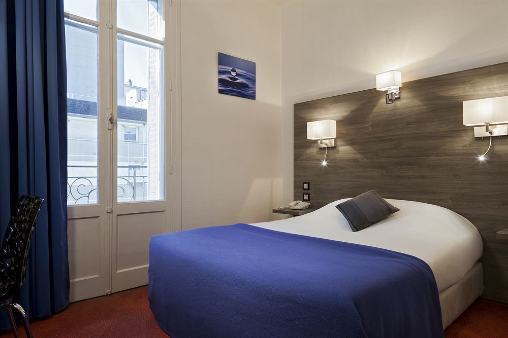 Hotel Actuel Chambery Centre Gare Exterior photo