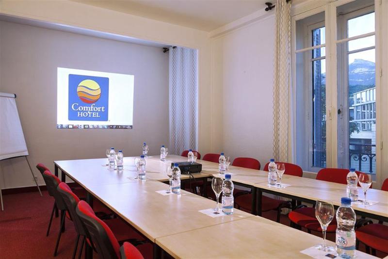 Hotel Actuel Chambery Centre Gare Exterior photo